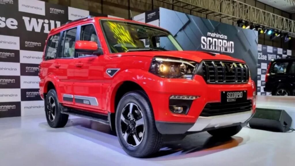 Mahindra Scorpio S 11